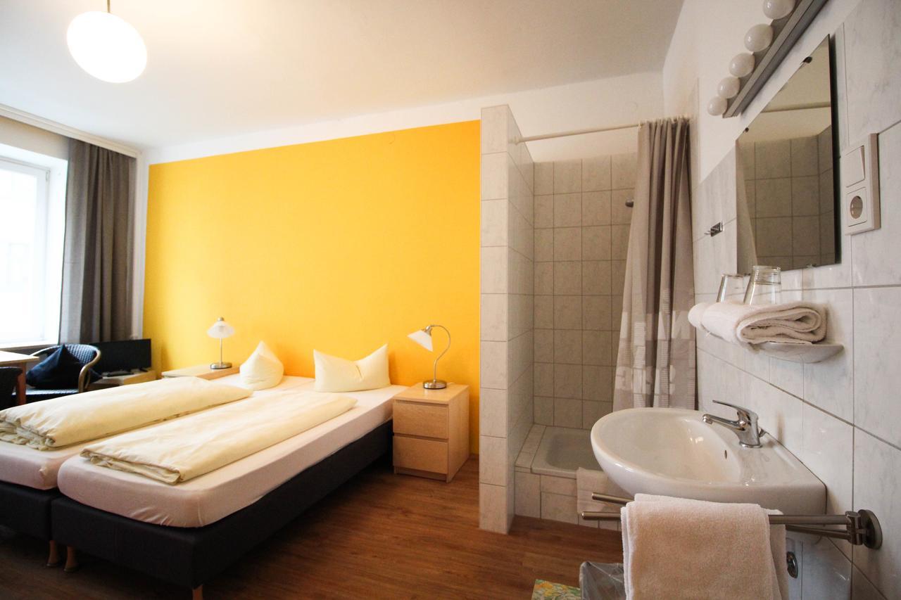 Hotel Pension Am Hauptbahnhof Munchen Bagian luar foto