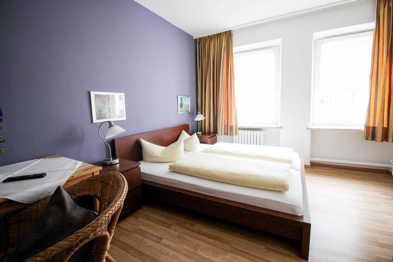 Hotel Pension Am Hauptbahnhof Munchen Bagian luar foto