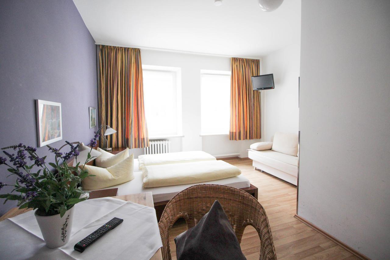 Hotel Pension Am Hauptbahnhof Munchen Bagian luar foto